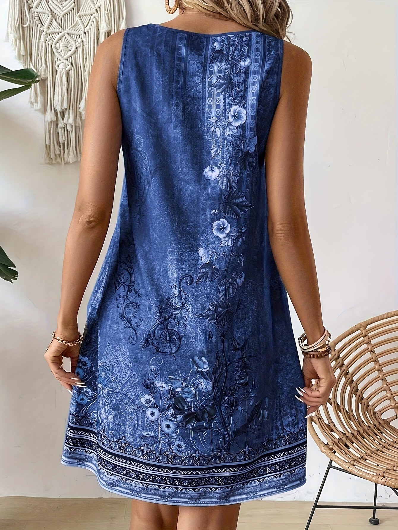 Women's Elegant Print Sleeveless V Neck Dress