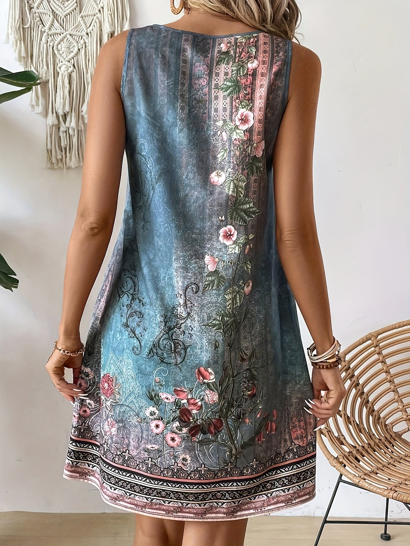 Women's Elegant Print Sleeveless V Neck Dress