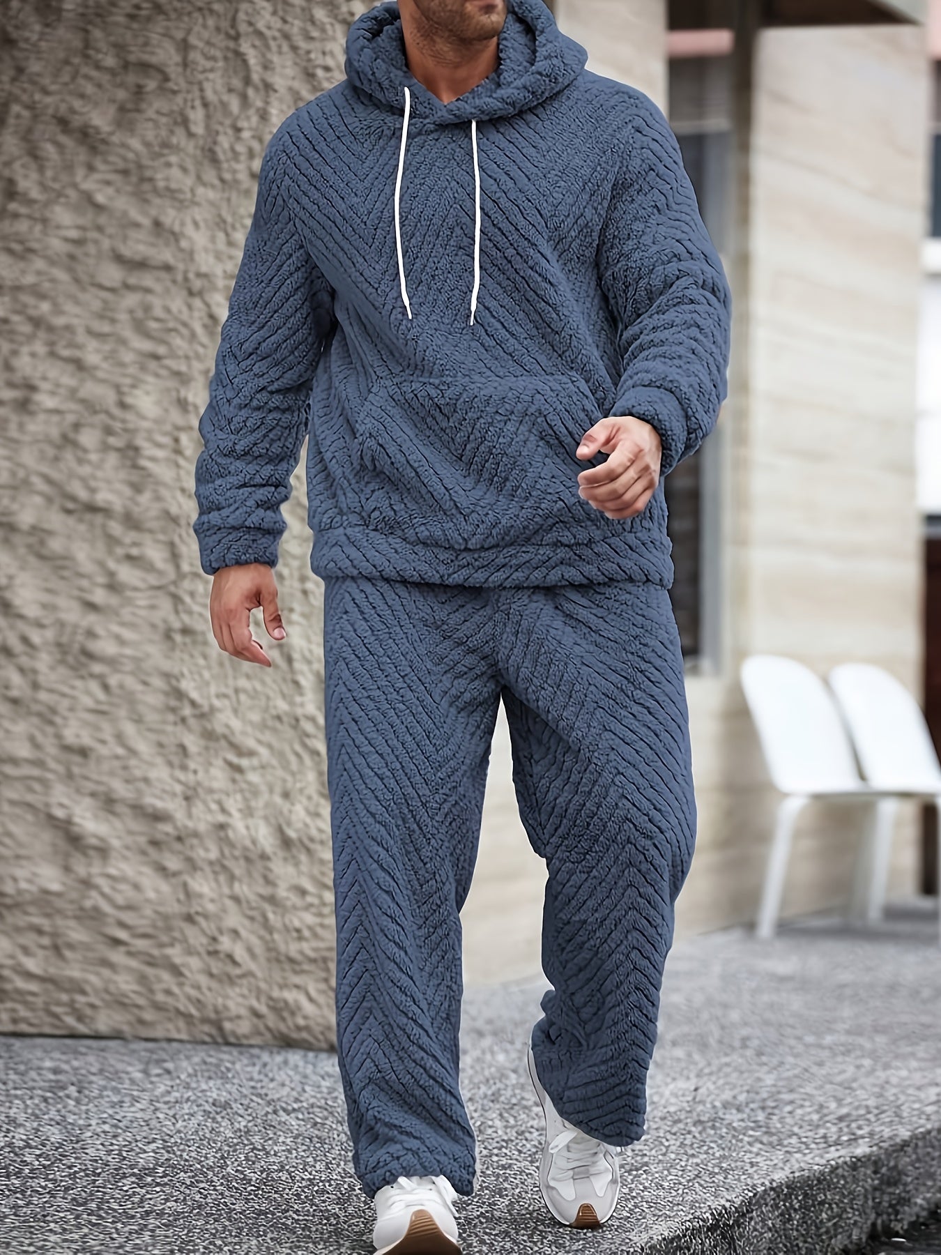 Men's Fleece Hoodie And Wave Pattern Loungewear Set