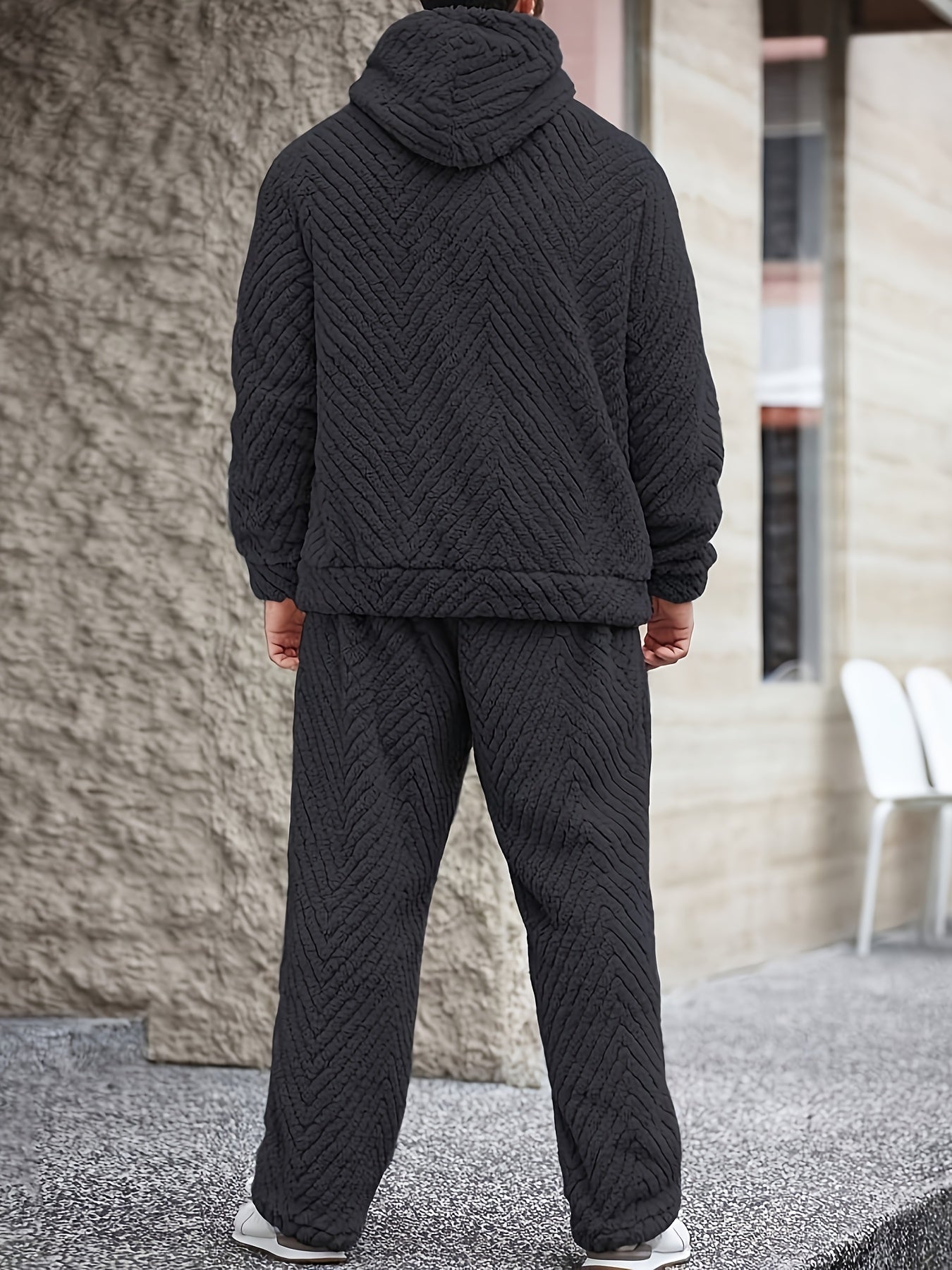 Men's Fleece Hoodie And Wave Pattern Loungewear Set