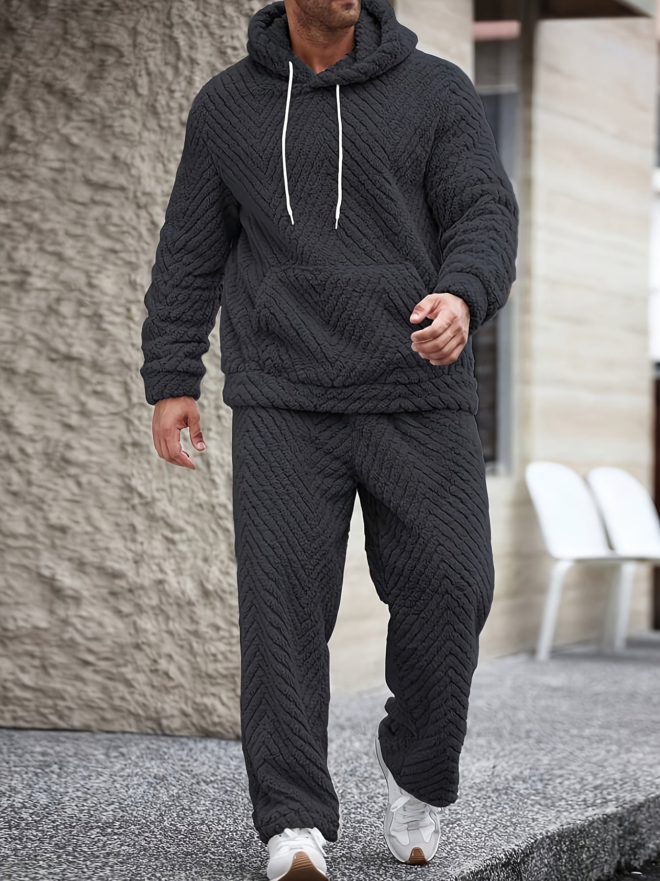 Men's Fleece Hoodie And Wave Pattern Loungewear Set
