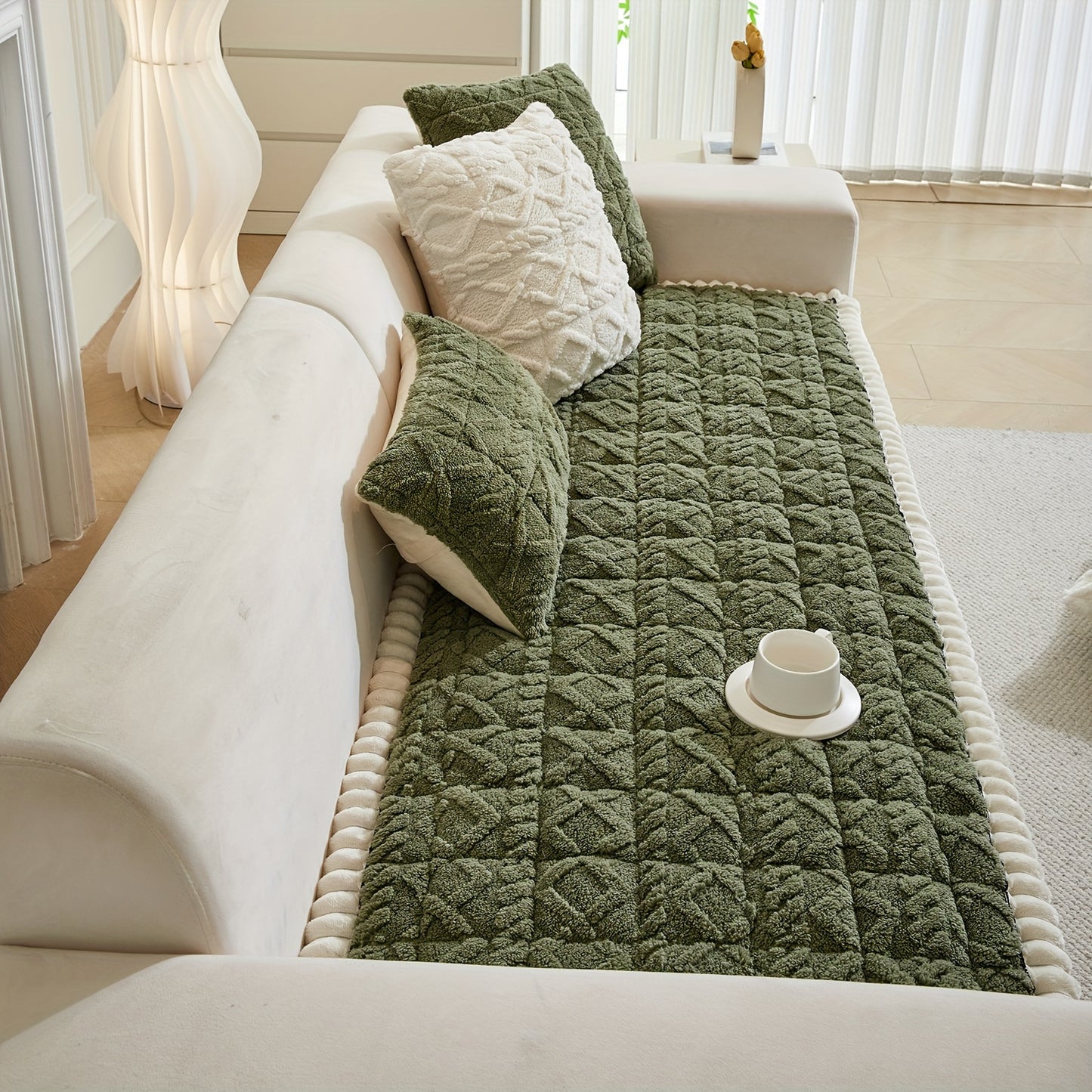 AICHO HOUSE Autumn Winter Quilted Sofa Cover With Pleats